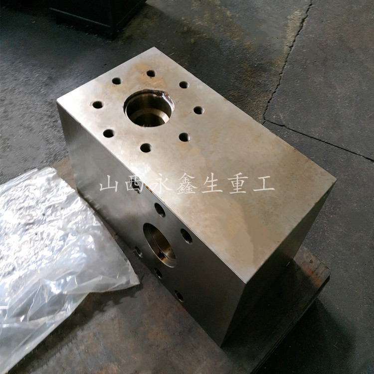 高壓泵閥箱鍛件 高壓泵閥箱鍛件